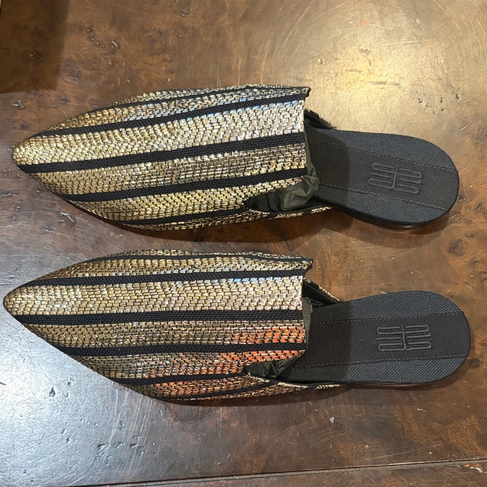 SANAYI 313 Black and Gold Women's Slip-On Shoes size 39

BNWT / comes with box